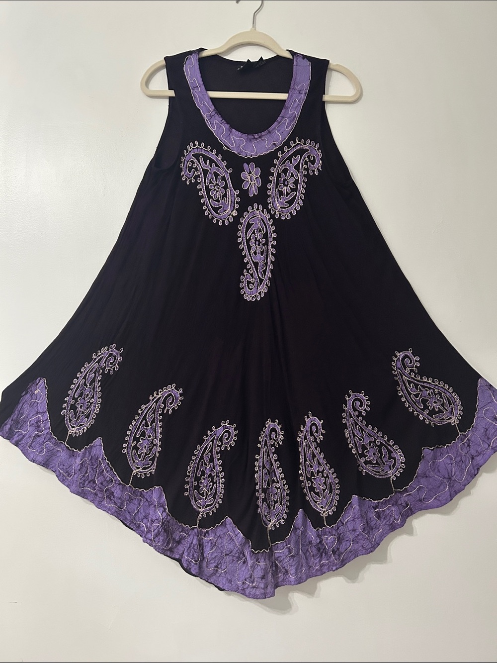Boho Y2K Made In India Purple Swing Dress with Lavender Paisley Embroidery